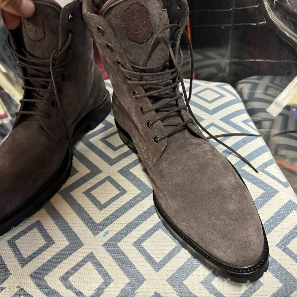 Vibram Suede boots